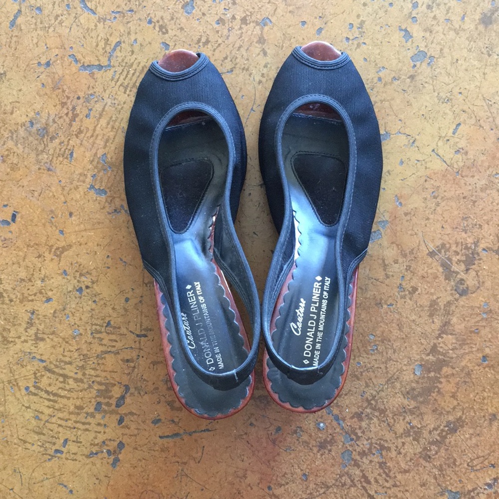 Donald Pliner couture “Racy” black sling back tortoise wedge sandals - Picture 11 of 11